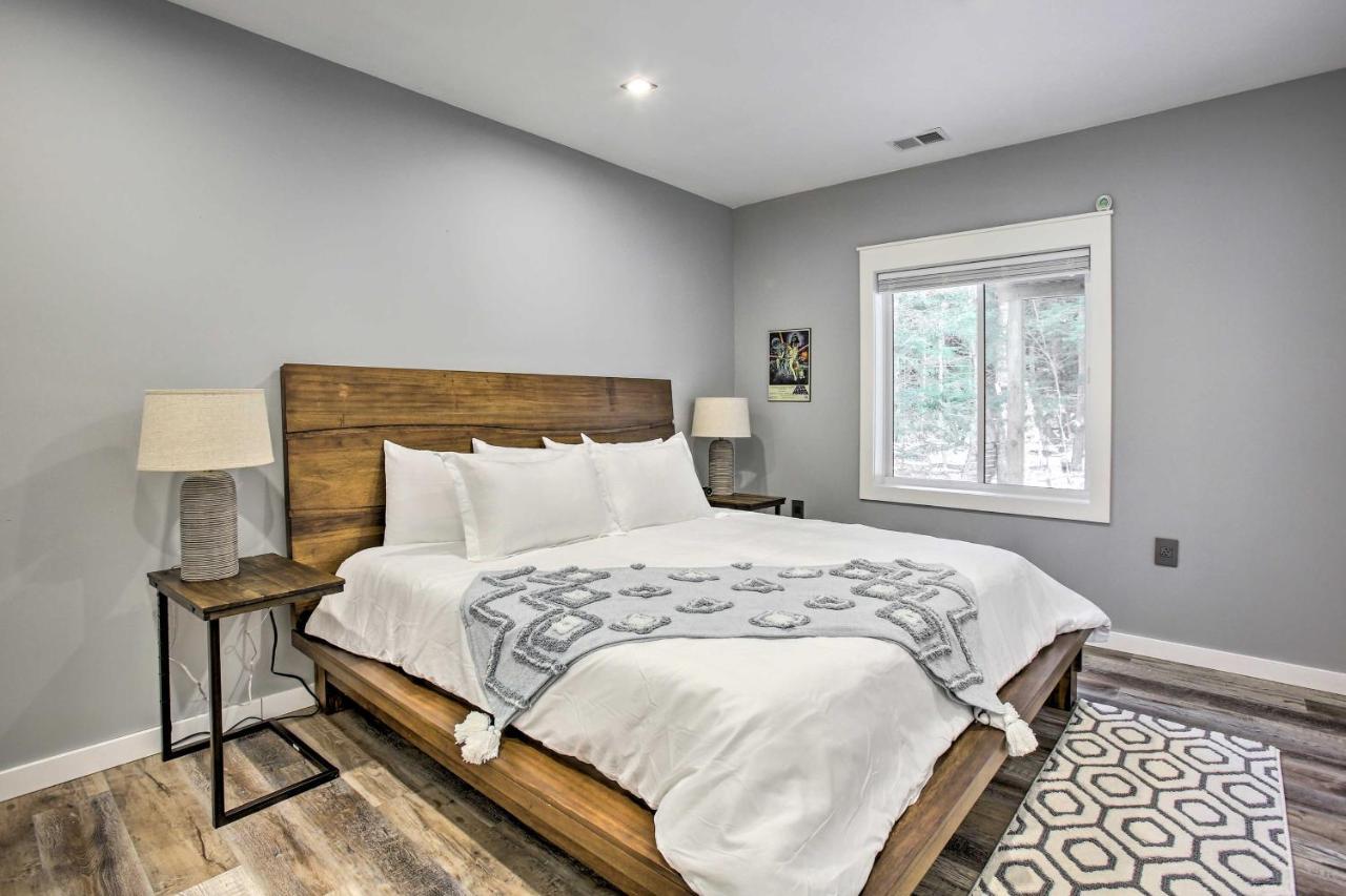 Modern-Chic Interlochen Home With Deck And Game Room! Buitenkant foto